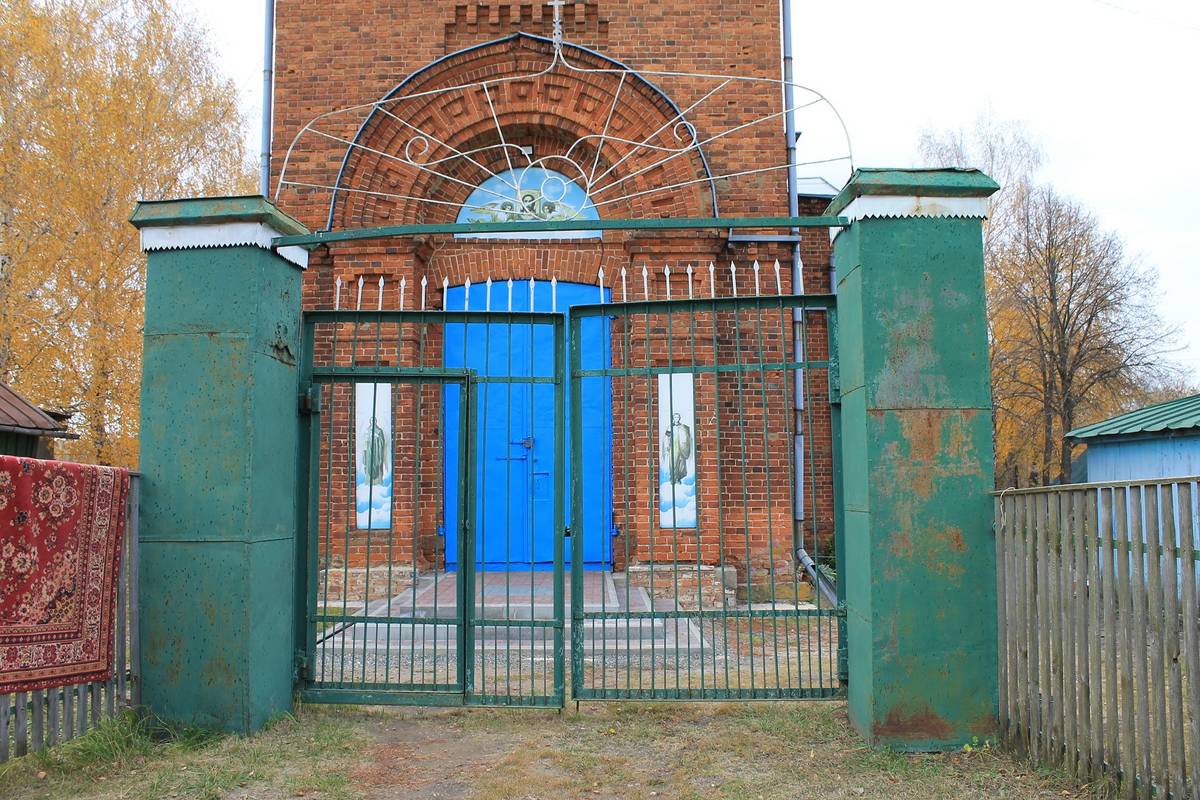 Церковные врата, дополнительная информация. Церковь Покрова Пресвятой Богородицы, Спасское (Рузаевский район, г. Рузаевка, Республика Мордовия)