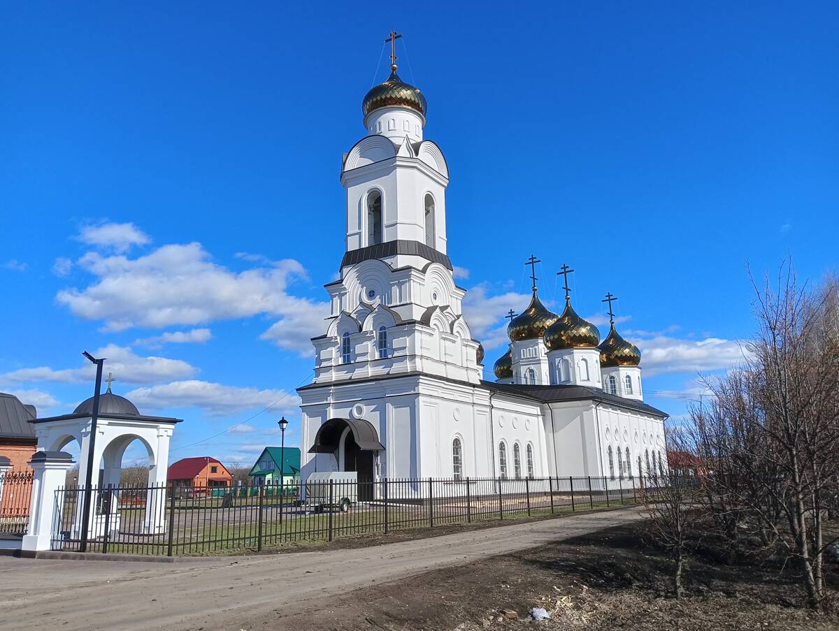 Церковь Воскресения Христова, Пушкино (Ромодановский район, Республика Мордовия). общий вид в ландшафте, Пушкино. Церковь Воскресения Христова