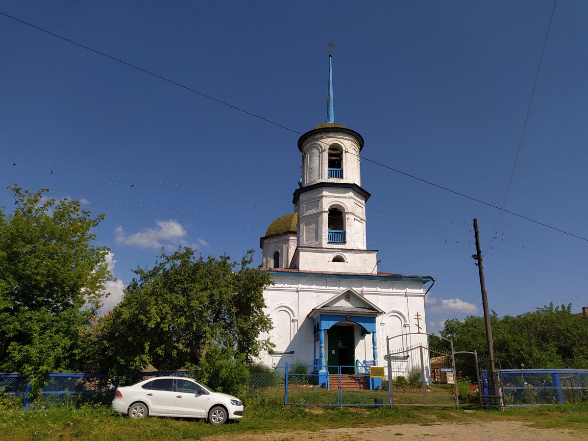 Церковь Успения Пресвятой Богородицы, Короленко (Кизнерский район, Республика Удмуртия). общий вид в ландшафте