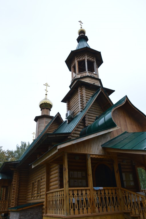 Церковь Иова Многострадального на городском кладбище, Саров (Саров, город, Нижегородская область). фасады