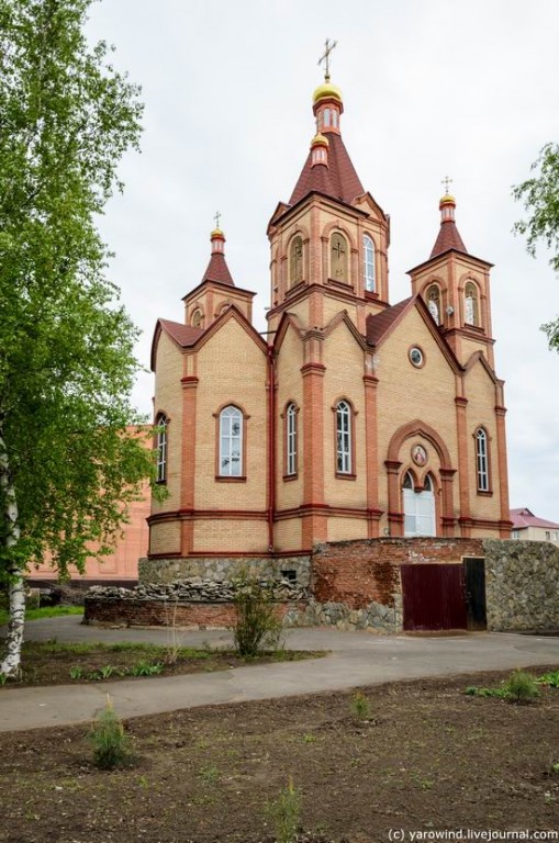 Церковь Татианы при Финансово-экономическом колледже, Бузулук (Бузулукский район, Оренбургская область). фасады