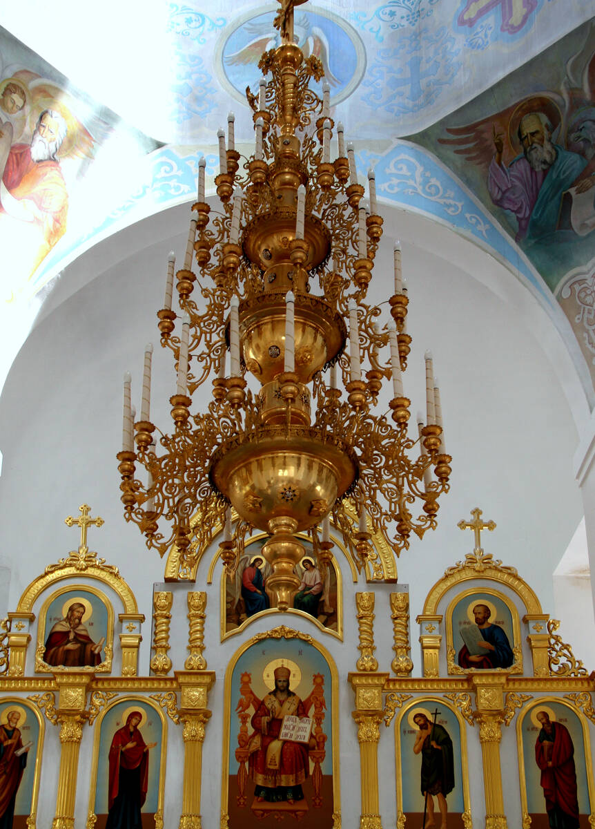 Церковь Татианы при Финансово-экономическом колледже, Бузулук (Бузулукский район, Оренбургская область). интерьер и убранство, Паникадило