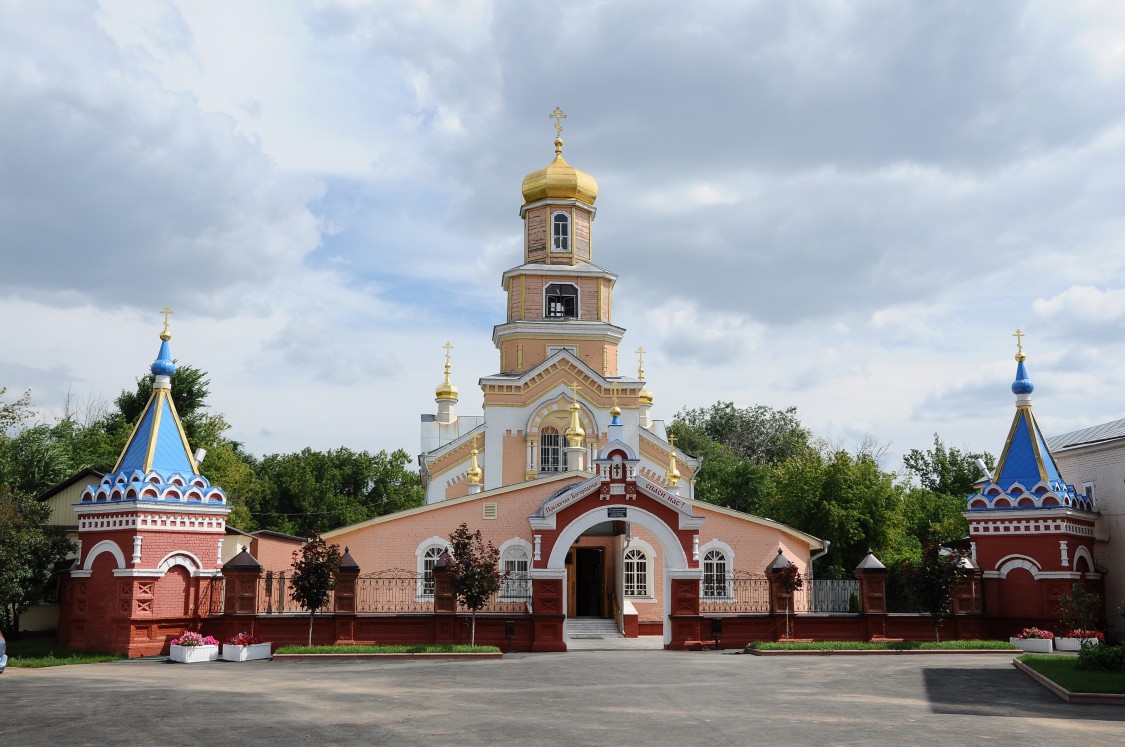 Бузулук. Тихвинский Богородицкий женский монастырь (новый). фасады