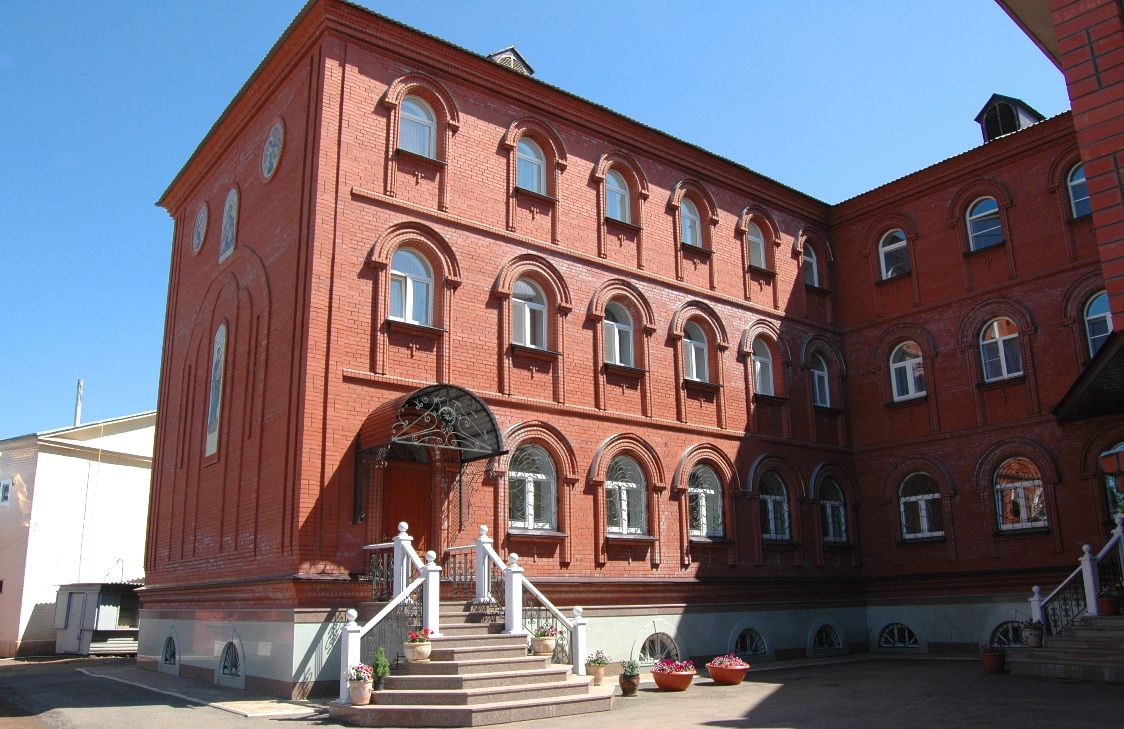 Тихвинский Богородицкий женский монастырь (новый), Бузулук (Бузулукский район, Оренбургская область). дополнительная информация, Келейный  корпус  Бузулукского Тихвинского  женского монастыря  в Оренбургской области.