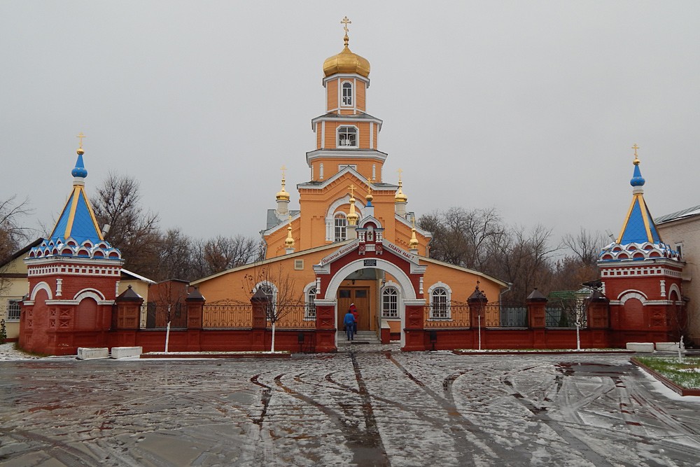 Бузулук. Тихвинский Богородицкий женский монастырь (новый). фасады