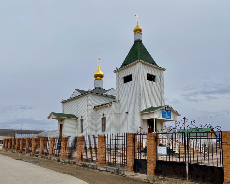 Церковь Петра и Павла, Багдарин (Баунтовский район, Республика Бурятия). фасады