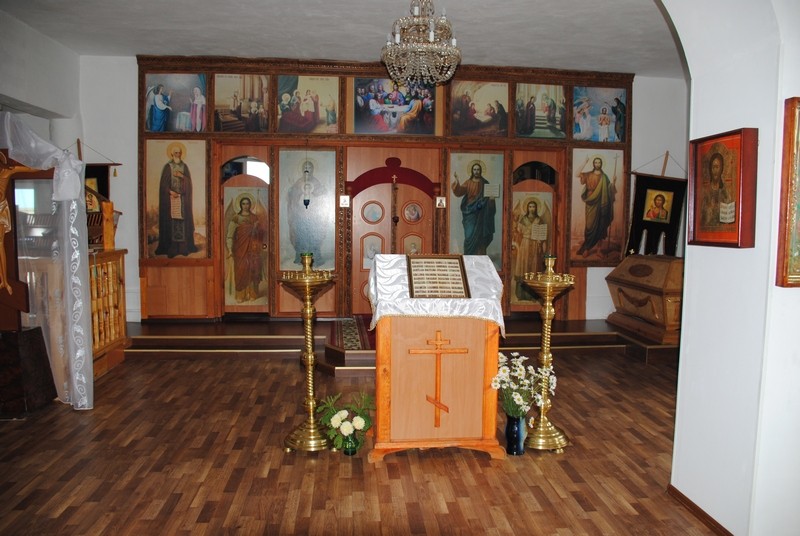 Церковь Рождества Иоанна Предтечи, Усть-Баргузин (Баргузинский район, Республика Бурятия). интерьер и убранство, Алтарь.