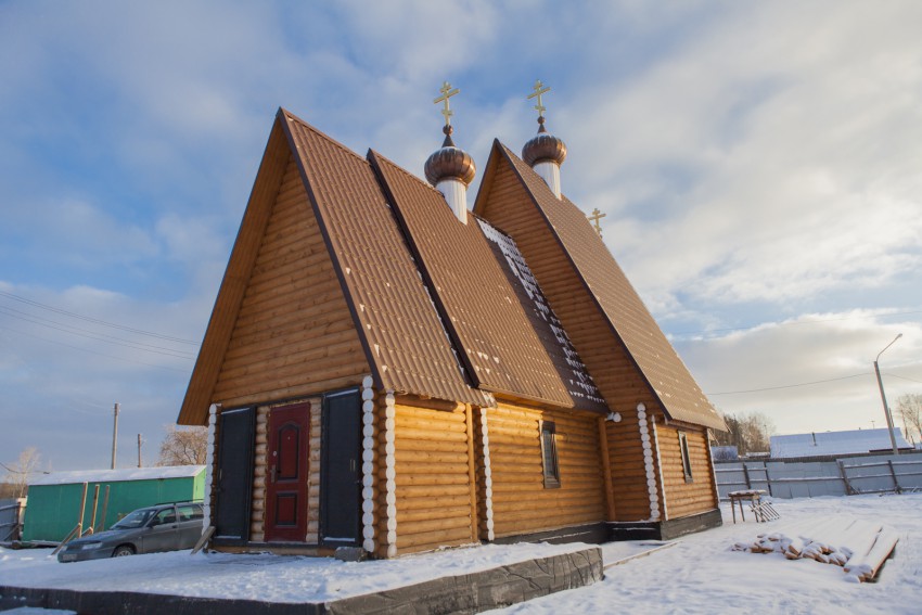 Северка. Церковь Иоанна Кронштадтского. фасады