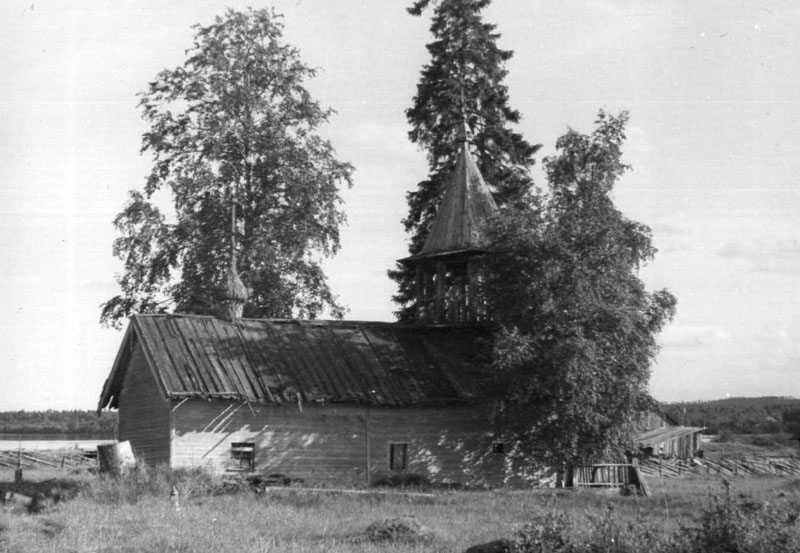 Лукин Наволок. Часовня Михаила Архангела, Варвары великомученицы и Иоанна Предтечи. архивная фотография, С сайта Объекты культурного наследия