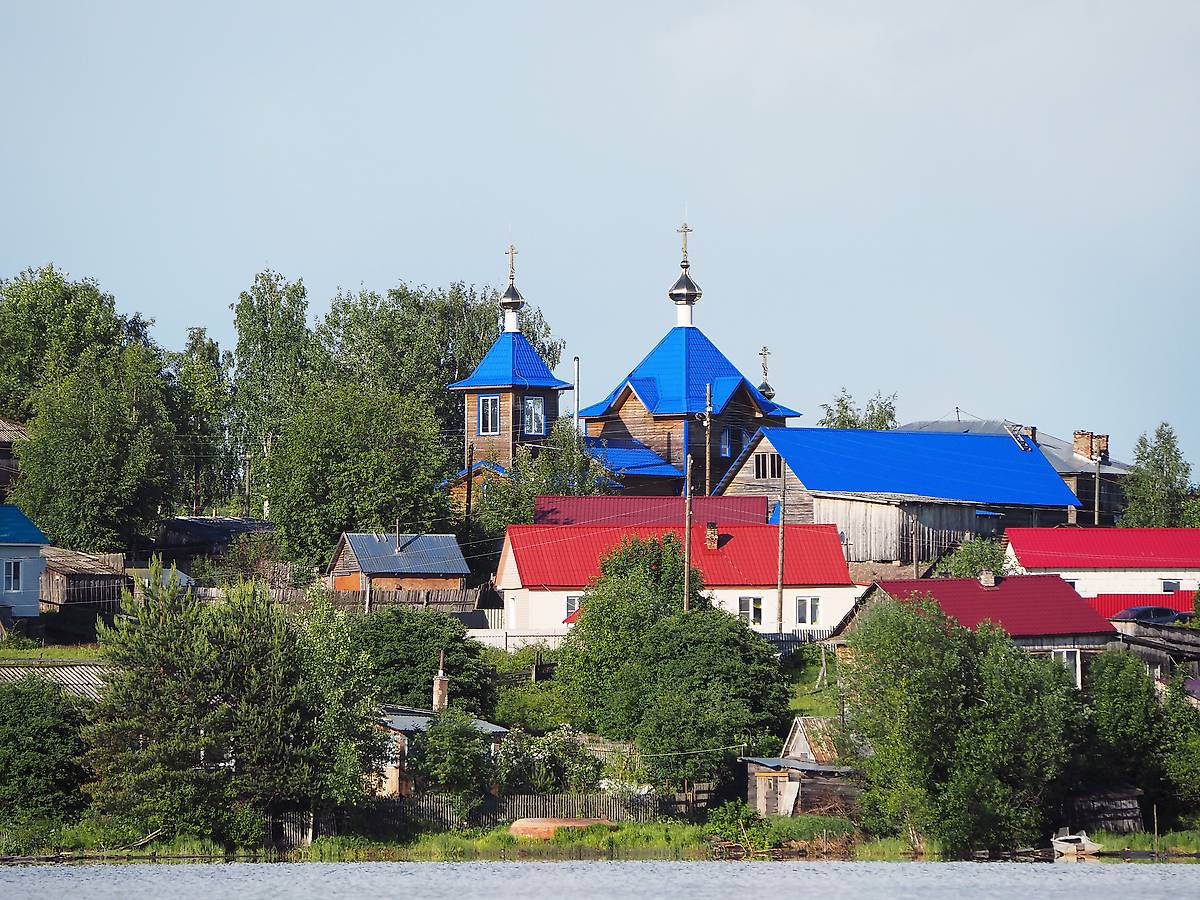 общий вид в ландшафте. Церковь Покрова Пресвятой Богородицы, Поросозеро (Суоярвский район, Республика Карелия)