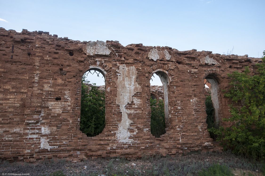 Церковь Троицы Живоначальной, Каминское (Куртамышский район, Курганская область). архитектурные детали