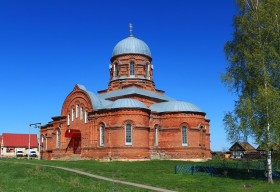 Тургенево. Церковь Троицы Живоначальной