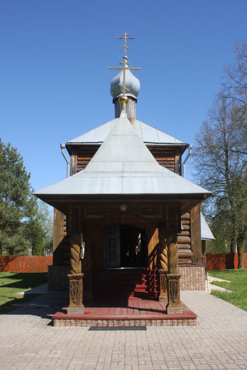 Церковь Пантелеимона Целителя, Издешково (Сафоновский район, Смоленская область). фасады