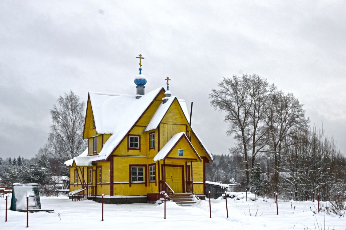 Канютино. Церковь Георгия Победоносца. общий вид в ландшафте