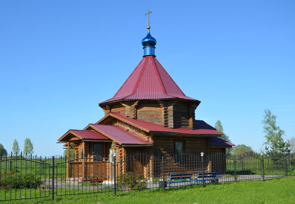 Церковь Казанской иконы Божией Матери, Петрово (Ярцевский район, Смоленская область). фасады