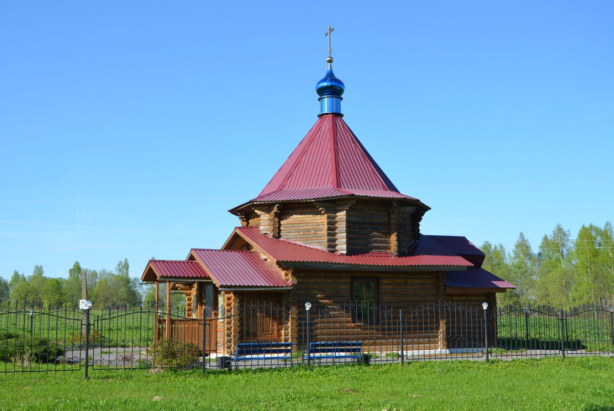 Церковь Казанской иконы Божией Матери, Петрово (Ярцевский район, Смоленская область). фасады