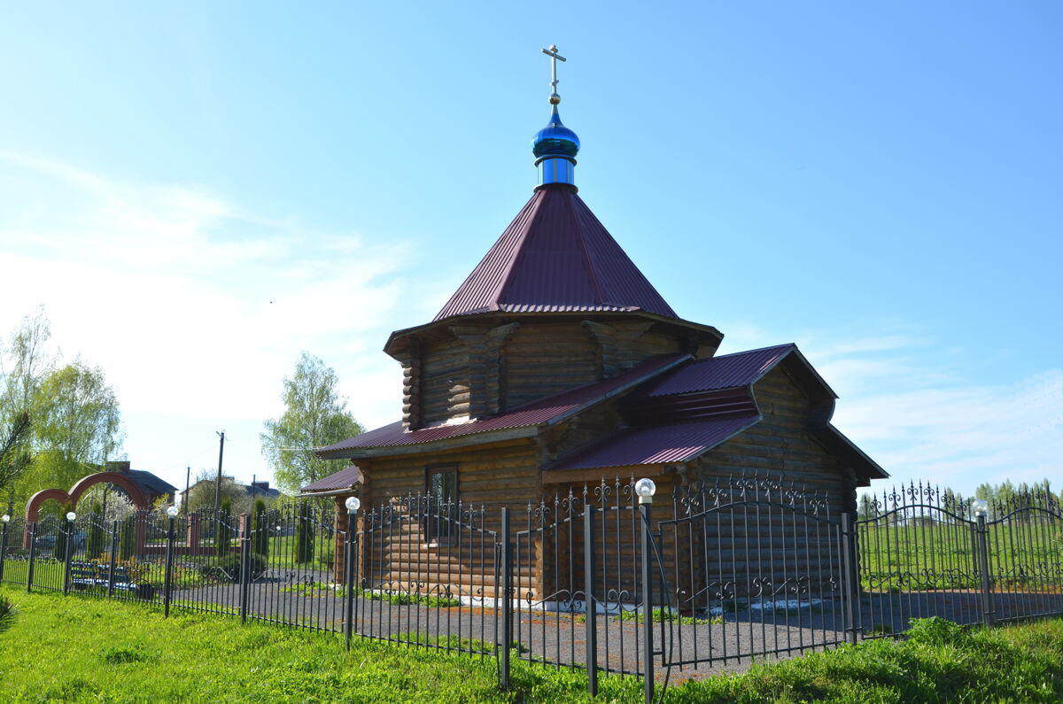 Церковь Казанской иконы Божией Матери, Петрово (Ярцевский район, Смоленская область). фасады
