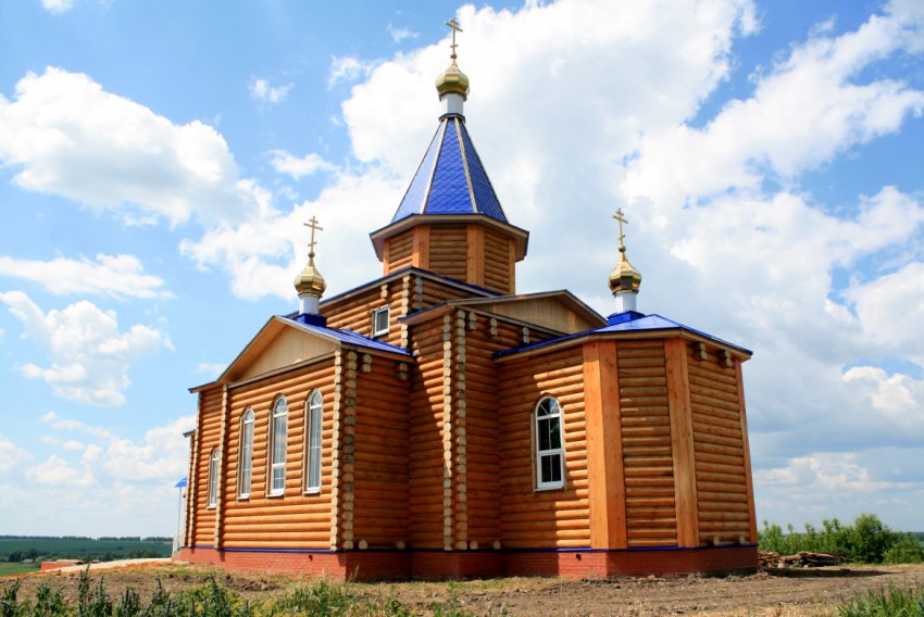 Церковь Михаила Архангела, Большие Манадыши (Атяшевский район, Республика Мордовия). общий вид в ландшафте