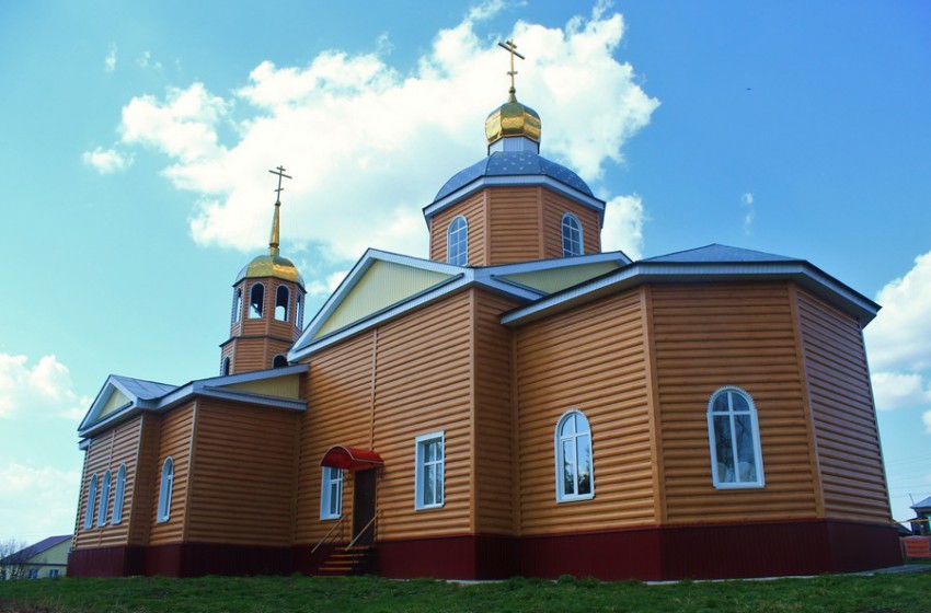 Дубёнки. Церковь Николая Чудотворца. общий вид в ландшафте, Вид с юго-востока