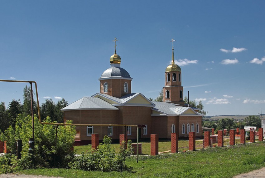 Дубёнки. Церковь Николая Чудотворца. общий вид в ландшафте