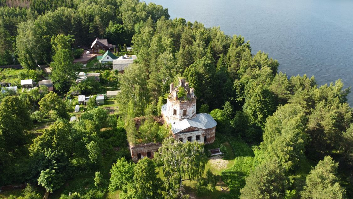 Церковь Георгия Победоносца, Егорий (Ивановский район, Ивановская область). общий вид в ландшафте