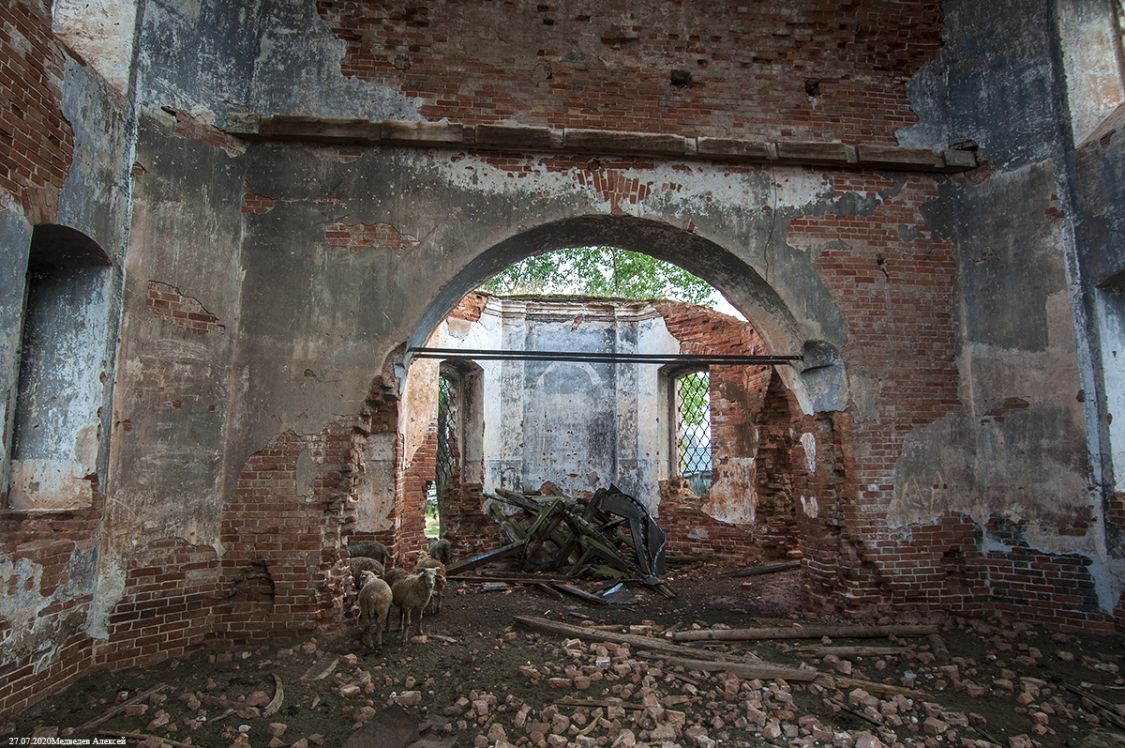 Церковь Николая Чудотворца, Острова (Юргамышский район, Курганская область). интерьер и убранство