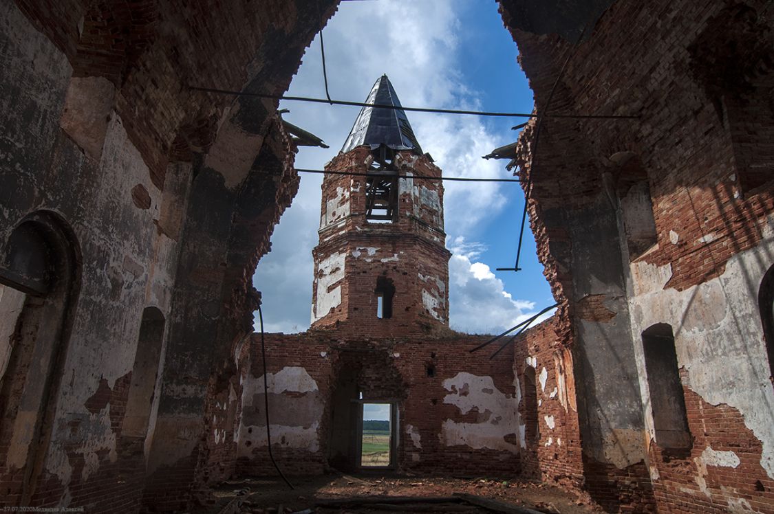 Церковь Николая Чудотворца, Острова (Юргамышский район, Курганская область). интерьер и убранство