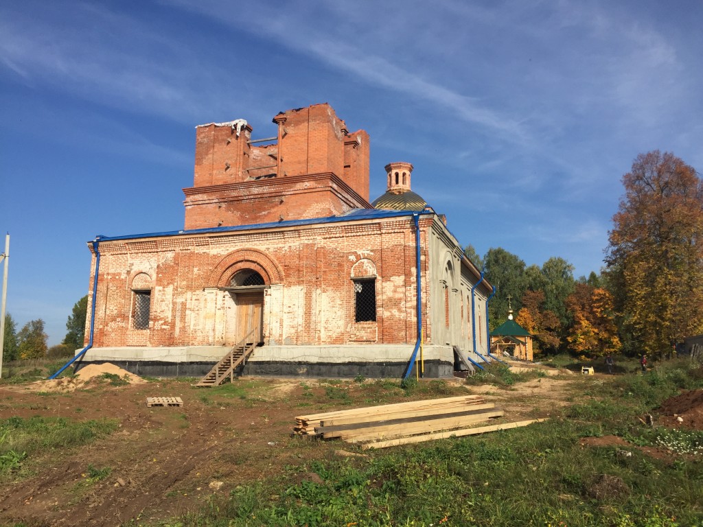 Верх-Ушнур. Церковь Петра и Павла. фасады