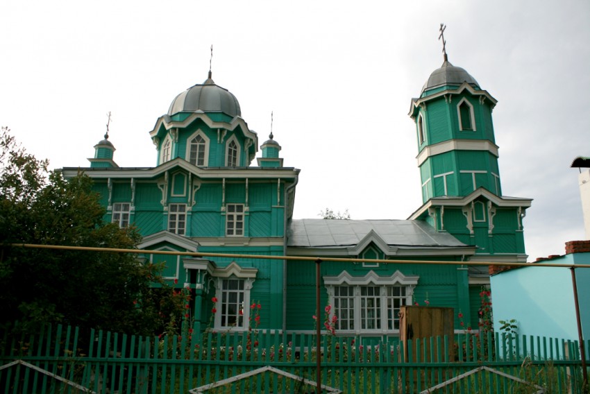 Церковь Покрова Пресвятой Богородицы, Чкарино (Советский район, Республика Марий Эл). фасады