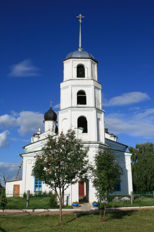 Марисола. Церковь Покрова Пресвятой Богородицы. фасады, Колокольня