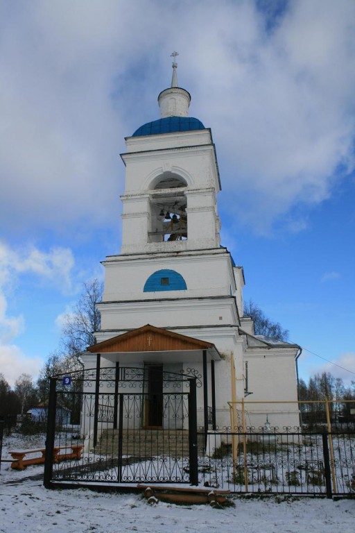 Арино. Церковь Рождества Христова. фасады