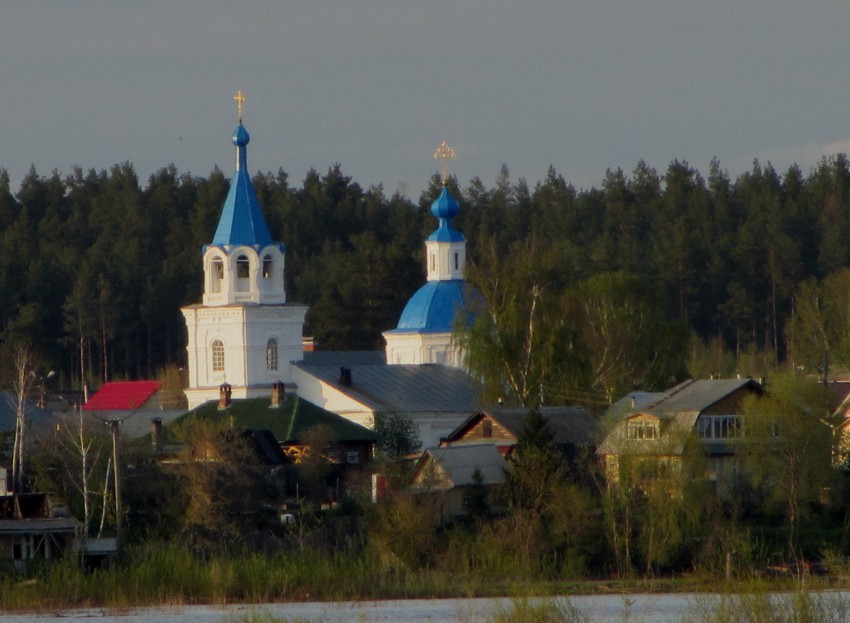 Церковь Покрова Пресвятой Богородицы, Кокшайск (Звениговский район, Республика Марий Эл). общий вид в ландшафте