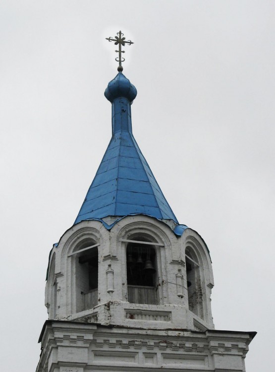 Церковь Покрова Пресвятой Богородицы, Кокшайск (Звениговский район, Республика Марий Эл). архитектурные детали, Ярус звона колокольни с шатровым завершением
