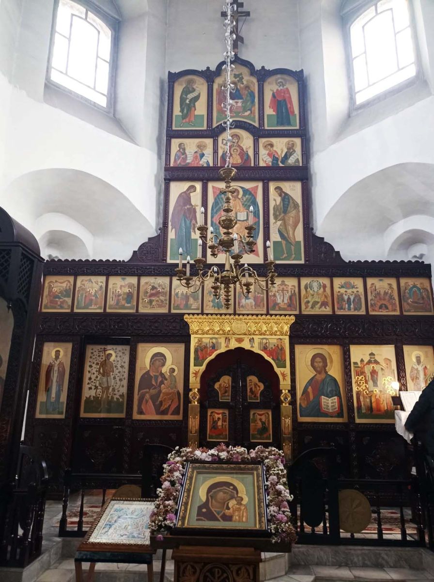 Церковь Покрова Пресвятой Богородицы, Кокшайск (Звениговский район, Республика Марий Эл). интерьер и убранство, Главный иконостас церкви
