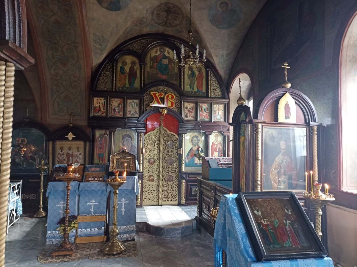 Церковь Покрова Пресвятой Богородицы, Кокшайск (Звениговский район, Республика Марий Эл). интерьер и убранство, Придел Николая Чудотворца