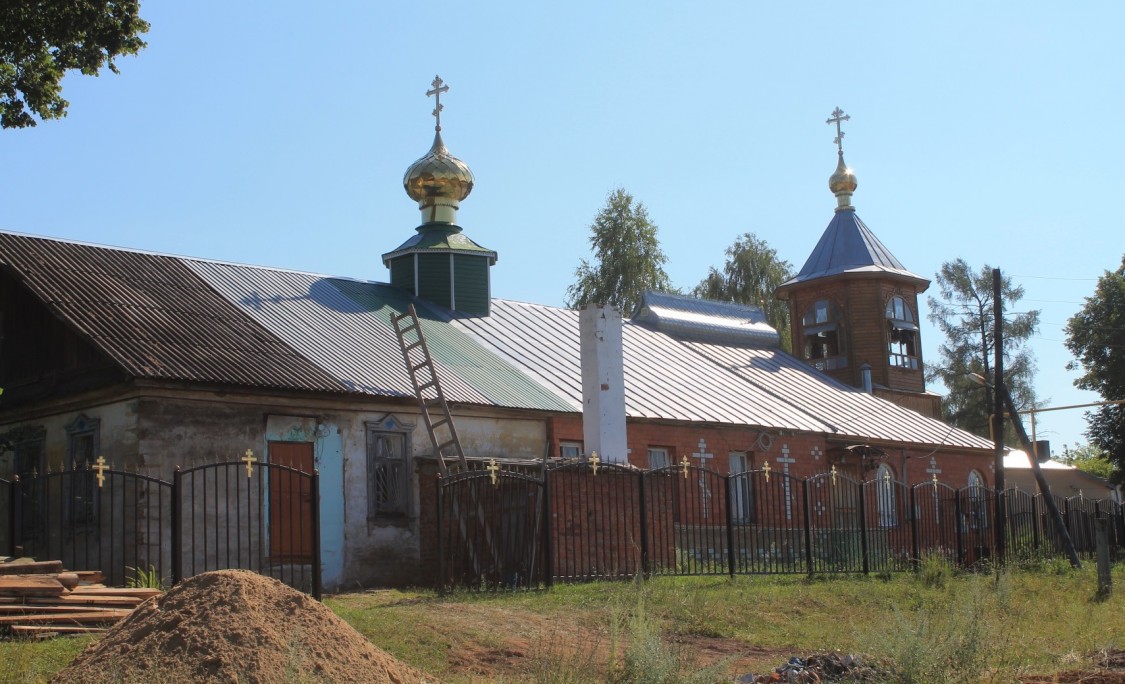 Церковь Сошествия Святого Духа, Усола (Горномарийский район, Республика Марий Эл). фасады, Фасады