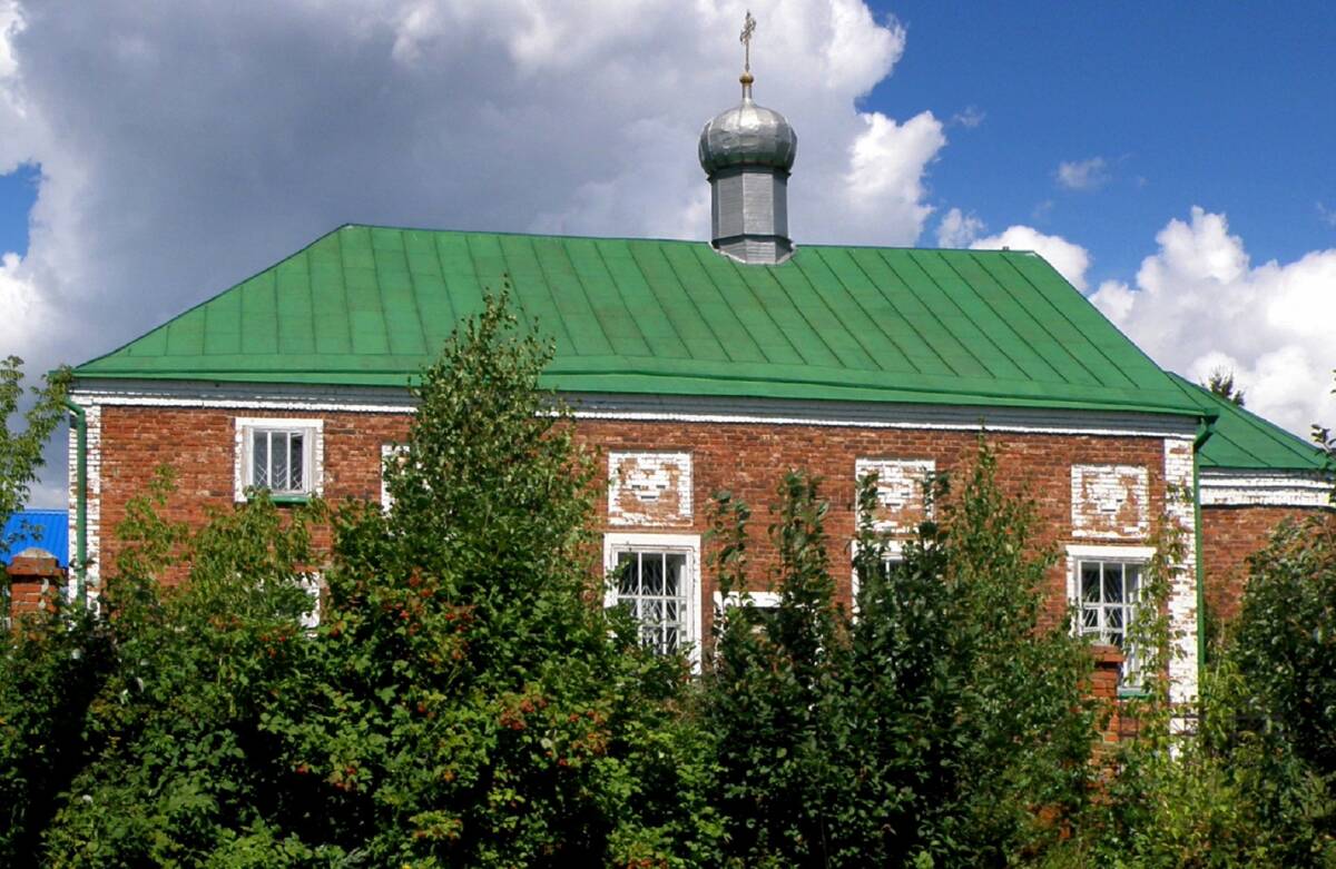 Церковь Воздвижения Креста Господня, Емангаши (Горномарийский район, Республика Марий Эл). архитектурные детали, Южный фасад