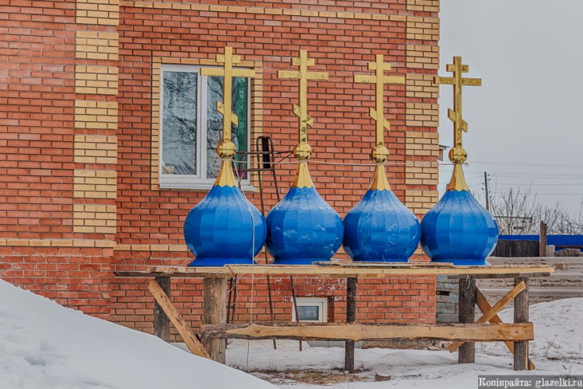 Эмеково. Церковь Покрова Пресвятой Богородицы. архитектурные детали, Главки, подготовленные для замены