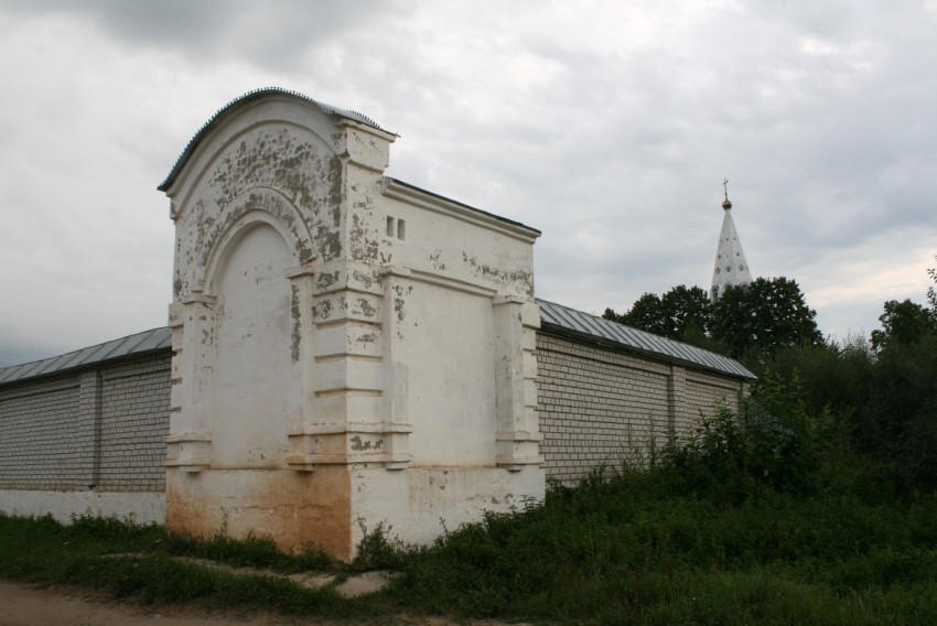 Мироносицкий женский монастырь, Ежово (Медведевский район, Республика Марий Эл). архитектурные детали, Монастырская ограда