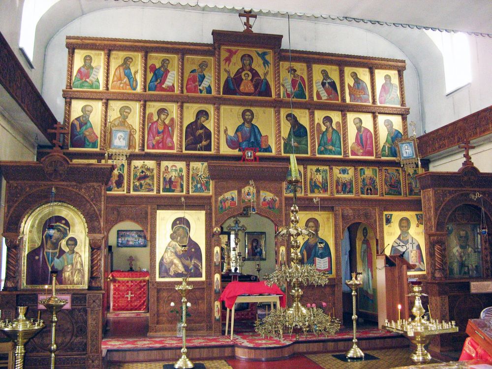 Церковь Николая Чудотворца, Звенигово (Звениговский район, Республика Марий Эл). интерьер и убранство, Иконостас церкви