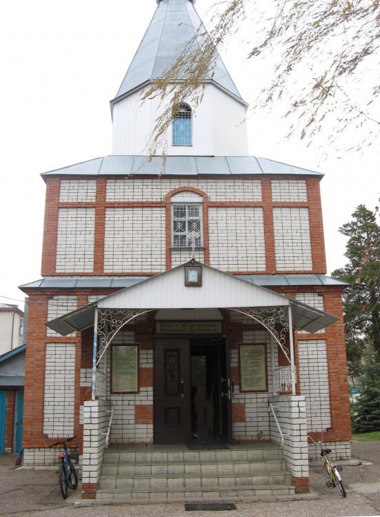 Звенигово. Церковь Николая Чудотворца. фасады, Западный фасад храма с главными вратами 