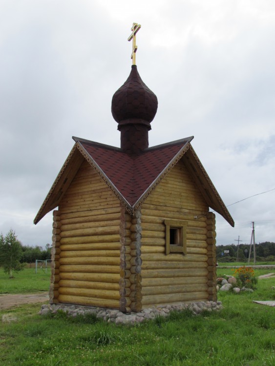 Часовня Пантелеимона Целителя, Мойка (Батецкий район, Новгородская область). фасады