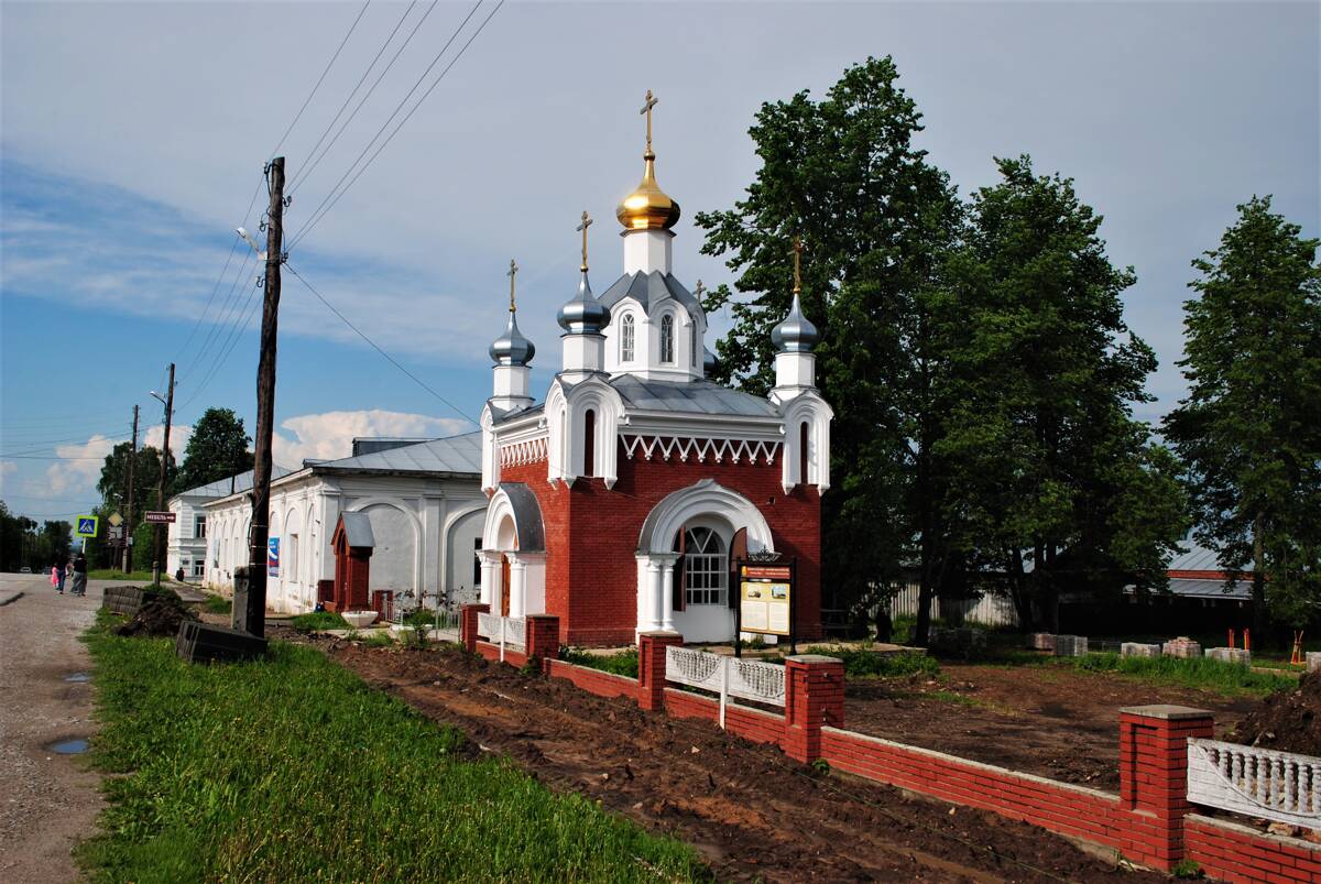 Часовня Покрова Пресвятой Богородицы, Чердынь (Чердынский район, Пермский край). общий вид в ландшафте