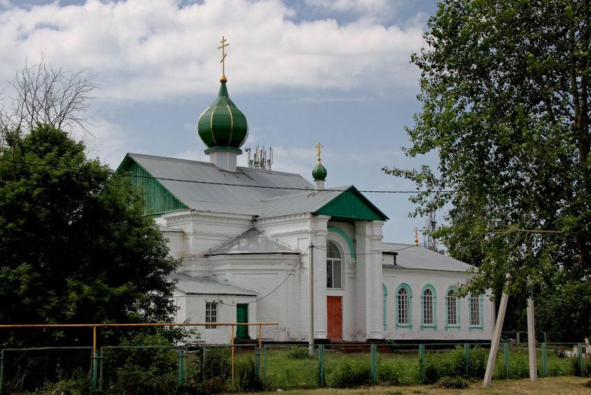 Церковь Троицы Живоначальной, Елховка (Елховский район, Самарская область). фасады