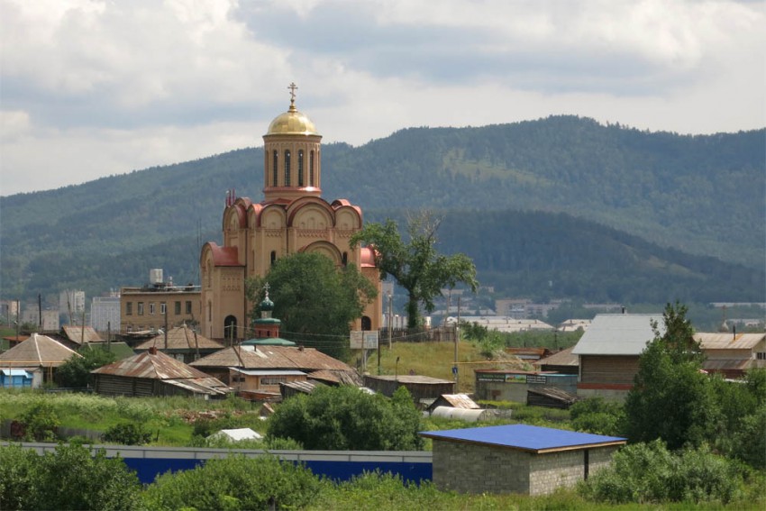 Тургояк. Церковь Михаила Архангела. общий вид в ландшафте