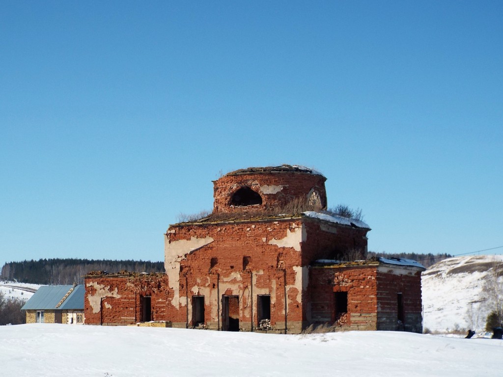 Ключёвка. Церковь Петра и Павла (старая). фасады