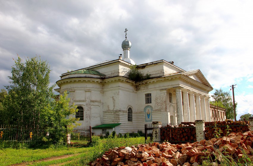 Вожгалы. Церковь Спаса Преображения. фасады