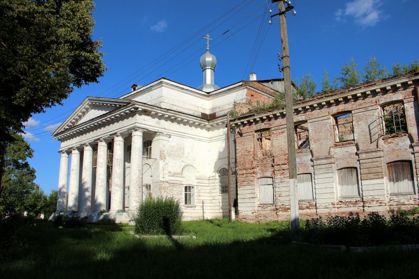 Церковь Преображения Господня, Вожгалы (Кумёнский район, Кировская область). архитектурные детали