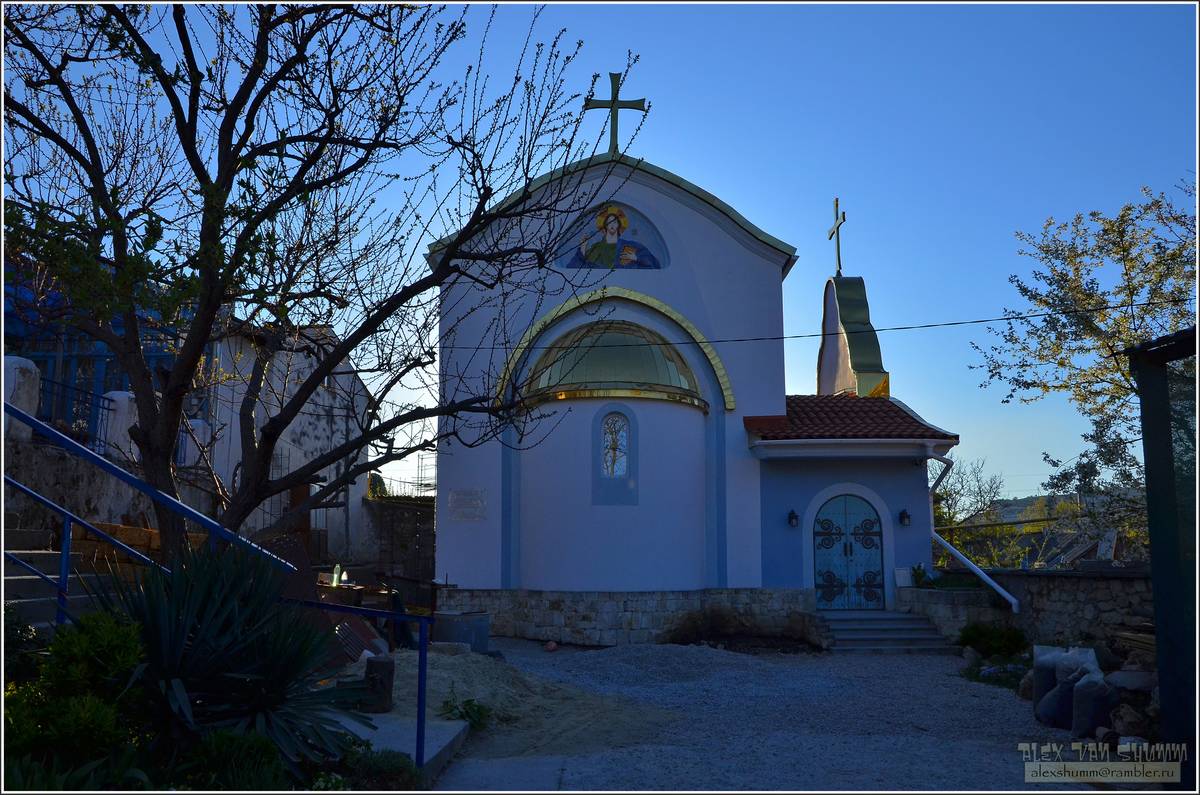 Церковь Николая Чудотворца, Бахчисарай (Бахчисарайский район, Республика Крым). общий вид в ландшафте