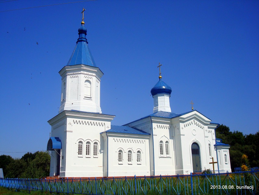 Церковь Николая Чудотворца, Калиновая (Миорский район, Беларусь, Витебская область). общий вид в ландшафте